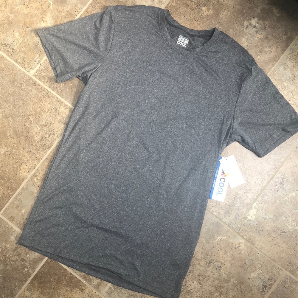 NWT 32 Degrees Cool gray quick dry athletic shirt